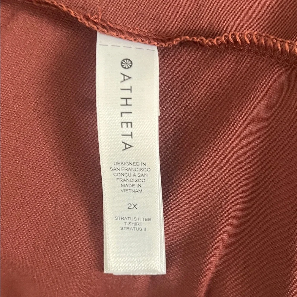 Athleta Terracotta Stratus short Sleeve Tee - Picture 4 of 4